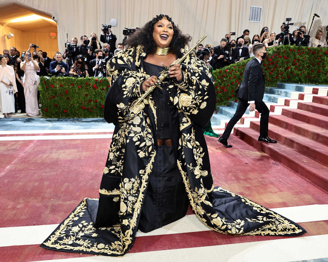 Billie Eilish Wore A Major Corset To The 2022 Met Gala