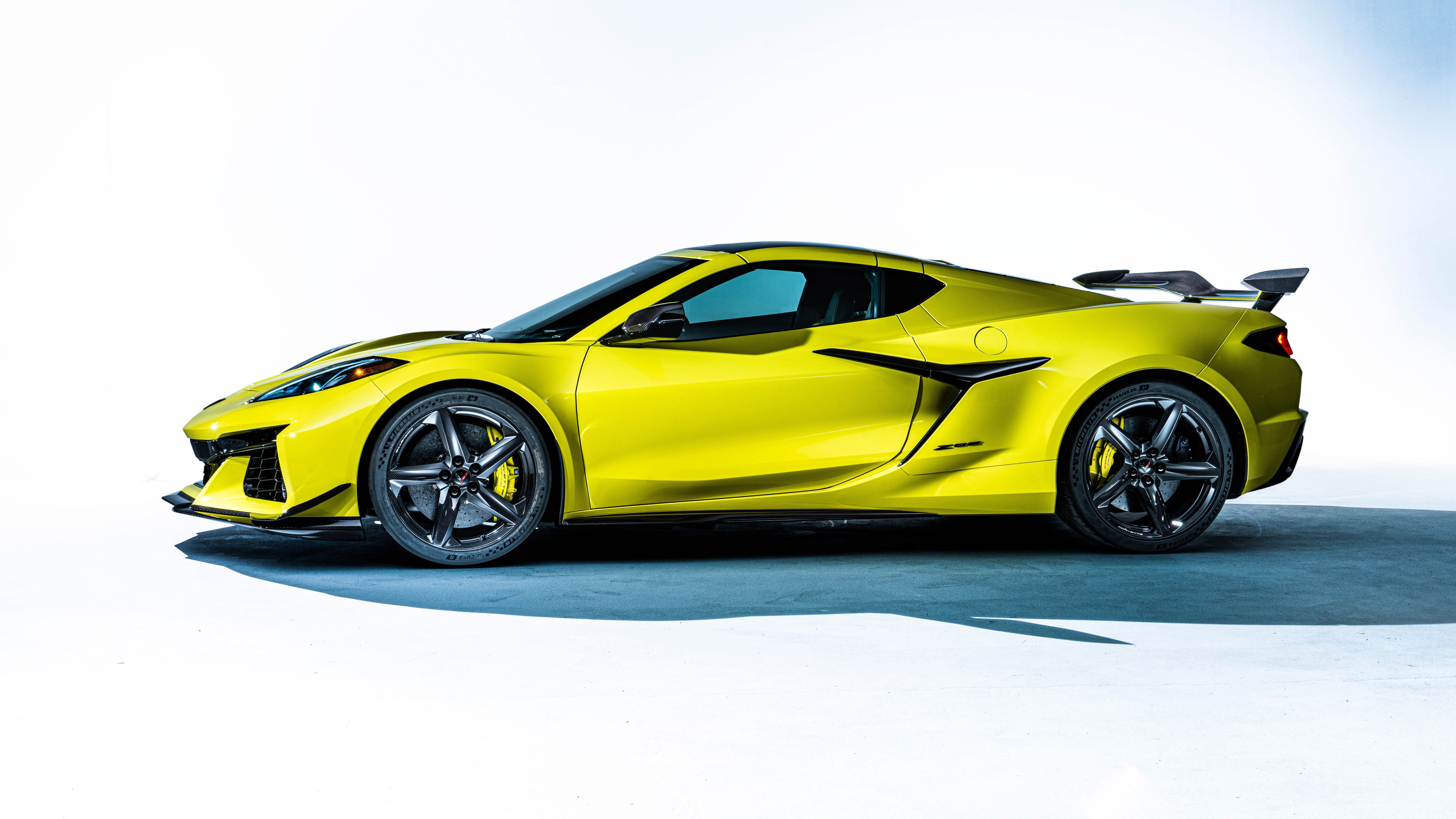 2023 Chevrolet Corvette Z06 Z07 Performance Package 4K 8K 3 Wallpaper. HD Car Wallpaper