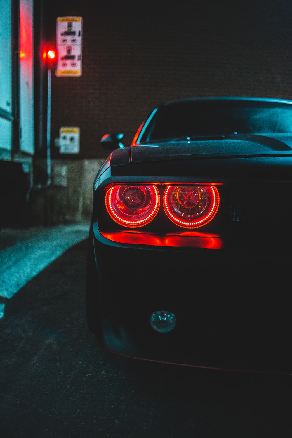 Car Light Picture [HQ]. Download Free Image