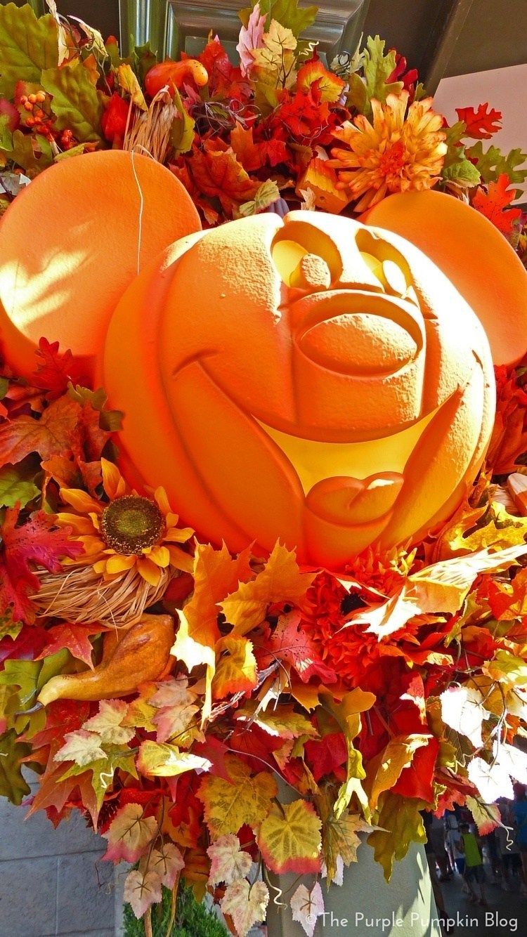 Disney Halloween iPhone Wallpaper