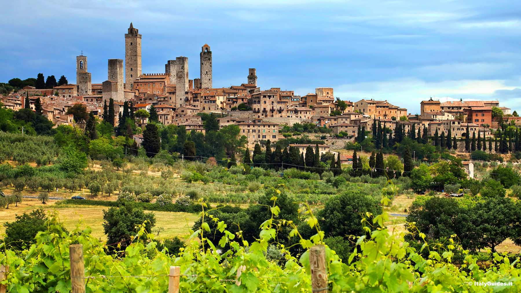 Picture of San Gimignano, photo gallery and movies of San Gimignano, Italy