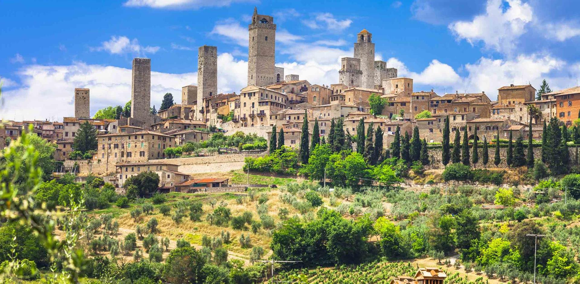 Spend a day in lovely Siena and San Gimignano. A&K Villas