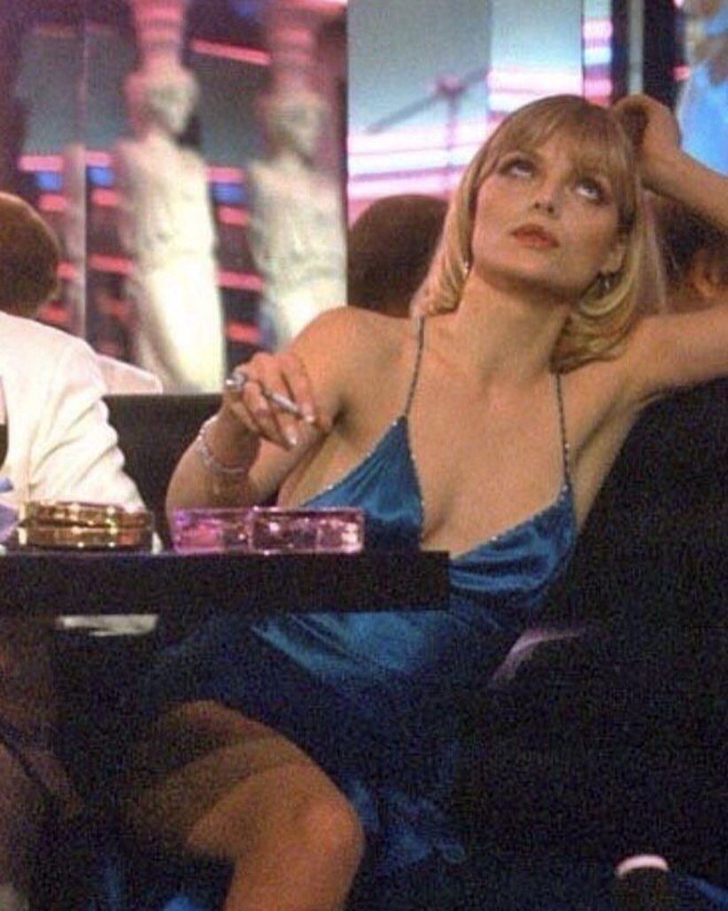 Michelle Pfeiffer as Elvira Hancock in Scarface. Michelle pfeiffer, Scarface movie, Scarface