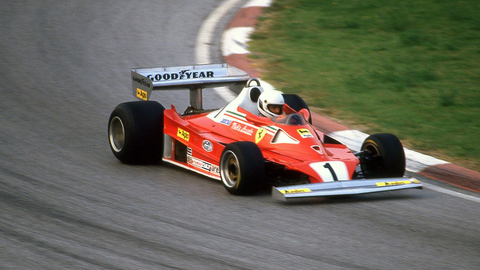 Mattia Binotto lucky not to be managing a driver like Gilles Villeneuve