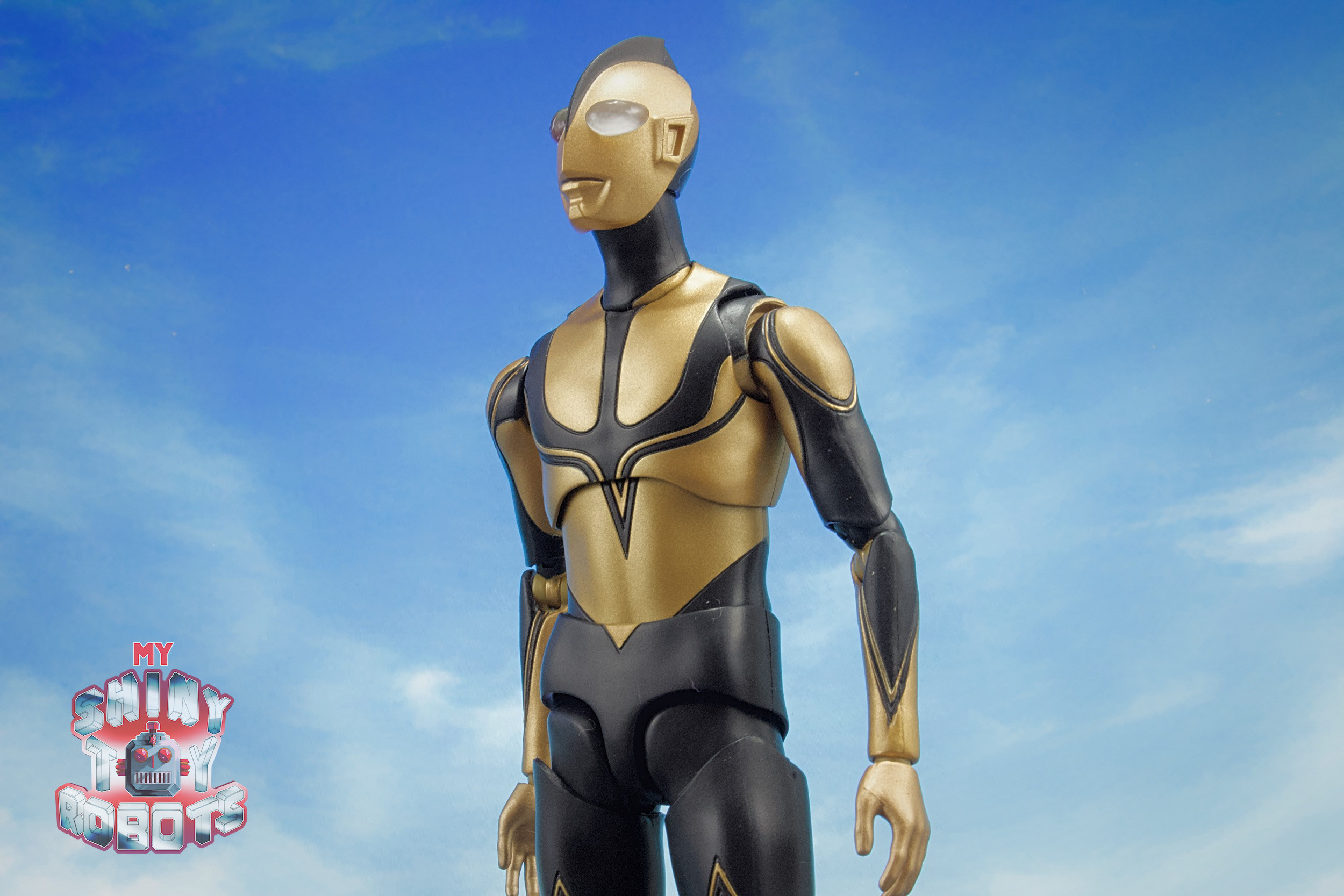 My Shiny Toy Robots: Toybox REVIEW: S.H. Figuarts Zōffy (Shin Ultraman)