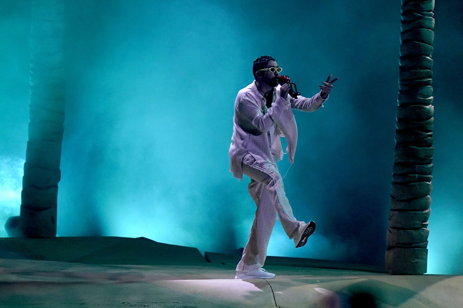 VMAs: Bad Bunny makes history with Artist of the Year win Angeles Times