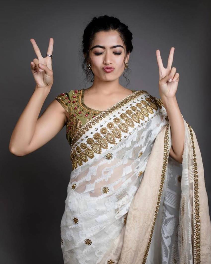 Rashmika Mandanna Wallpaper Rashmika Wallpaper [ HQ ]