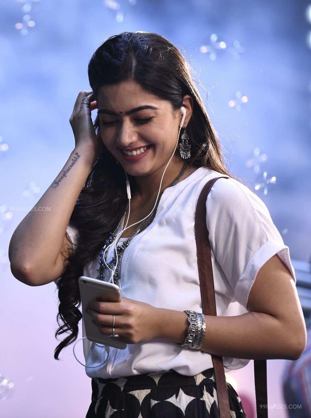 Rashmika Mandanna Wallpaper Rashmika Wallpaper [ HQ ]