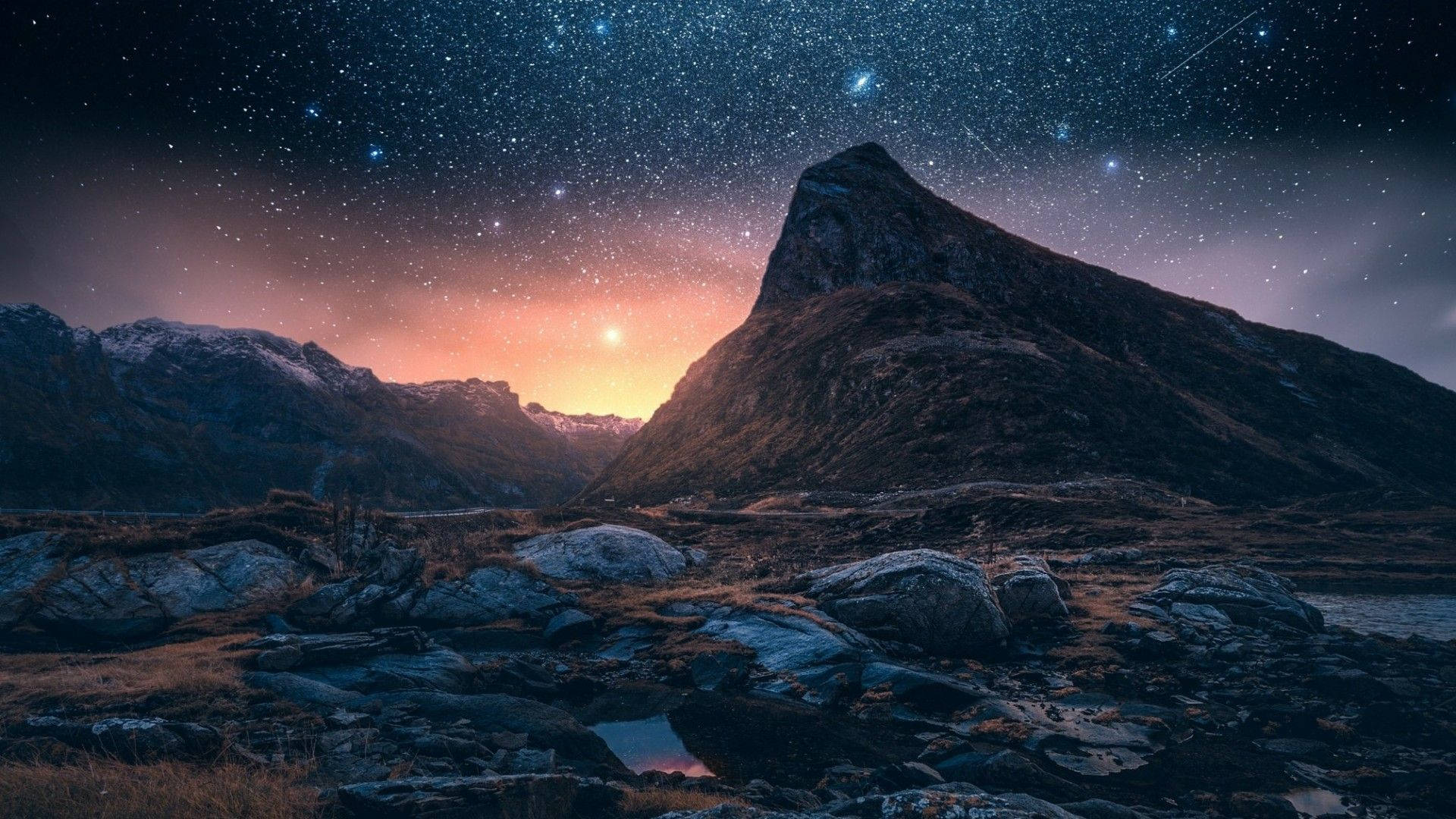 Download Iceland Starry Night Wallpaper