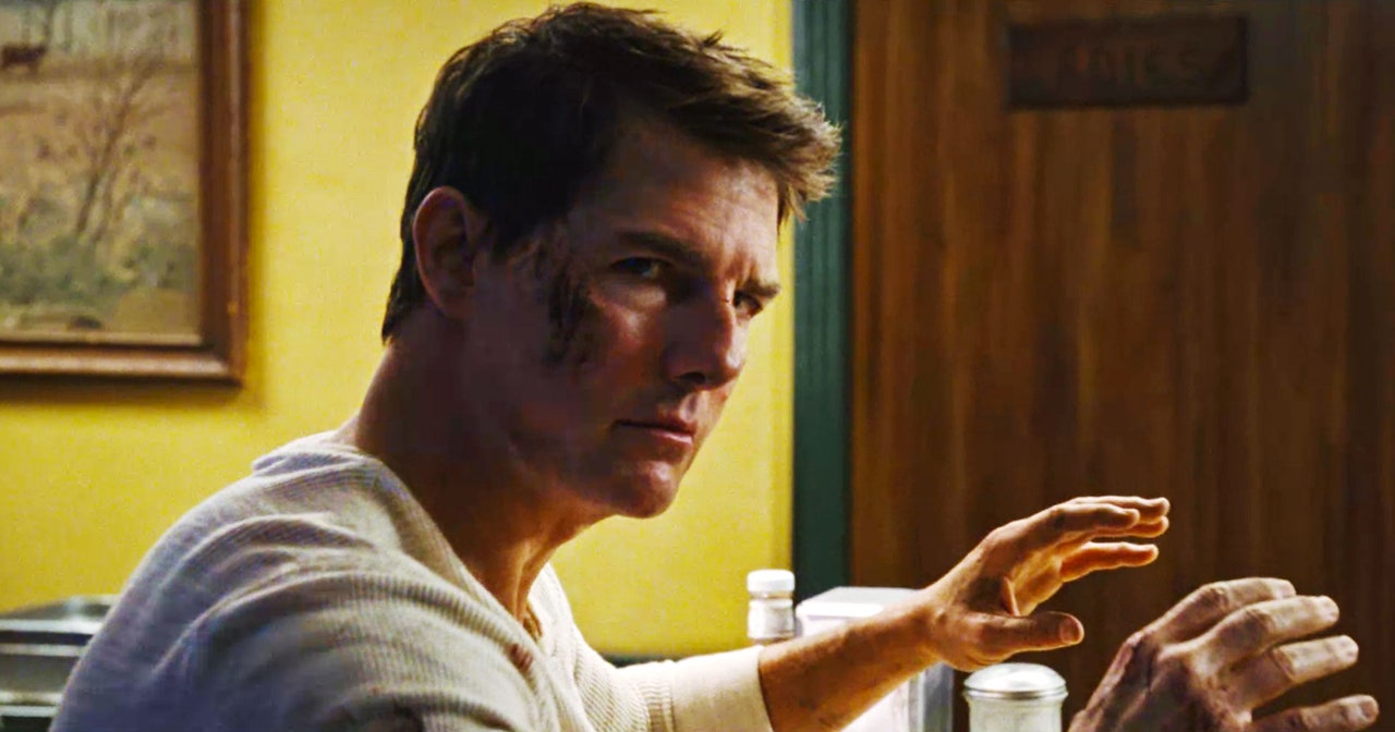 Video Review: Tom Cruise Goes Full Melee in Jack Reacher: Never Go Back