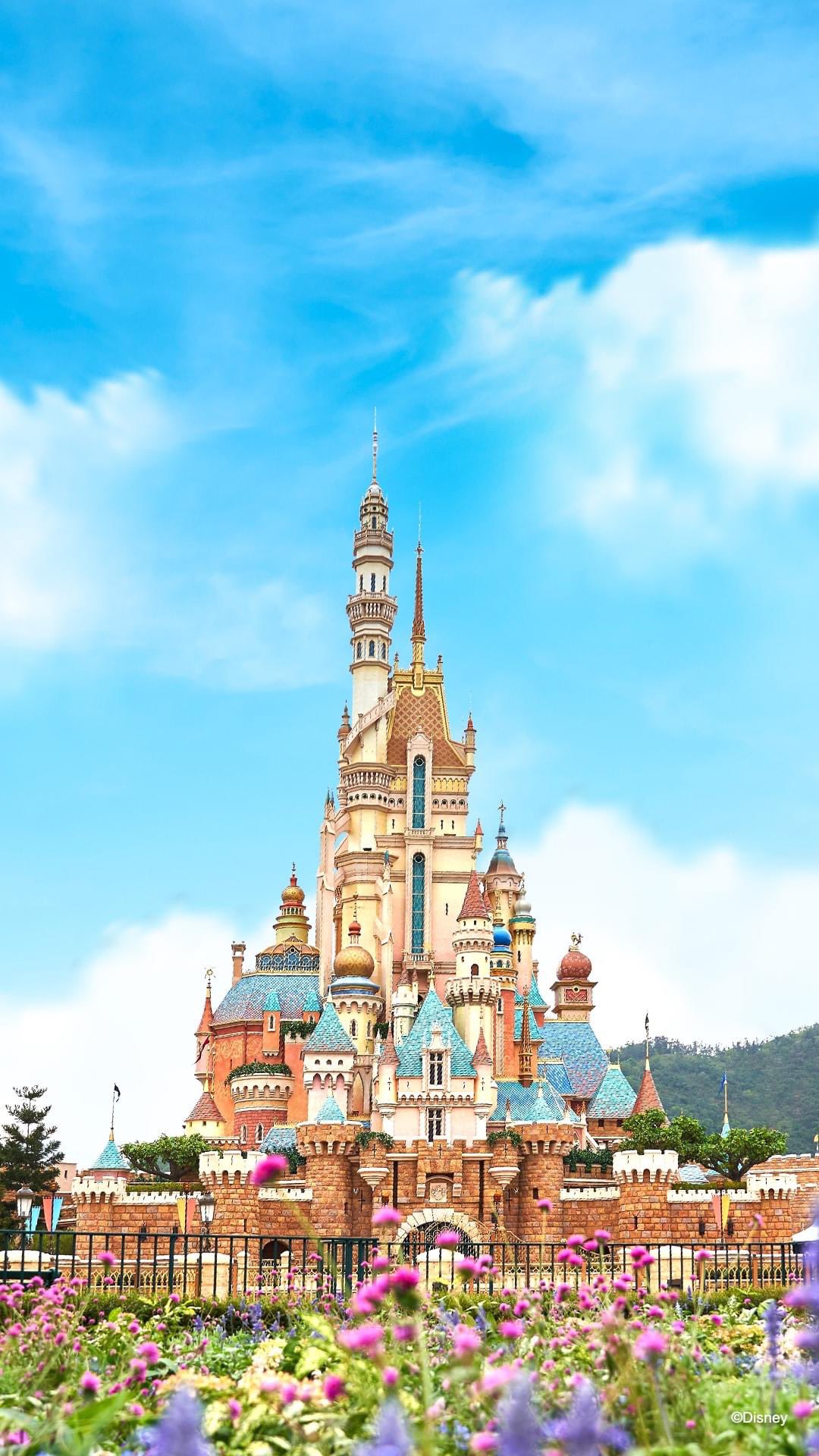 Hong Kong Main Street Gazette Kong Disneyland Castle of Magical Dreams Official Wallpaper 4