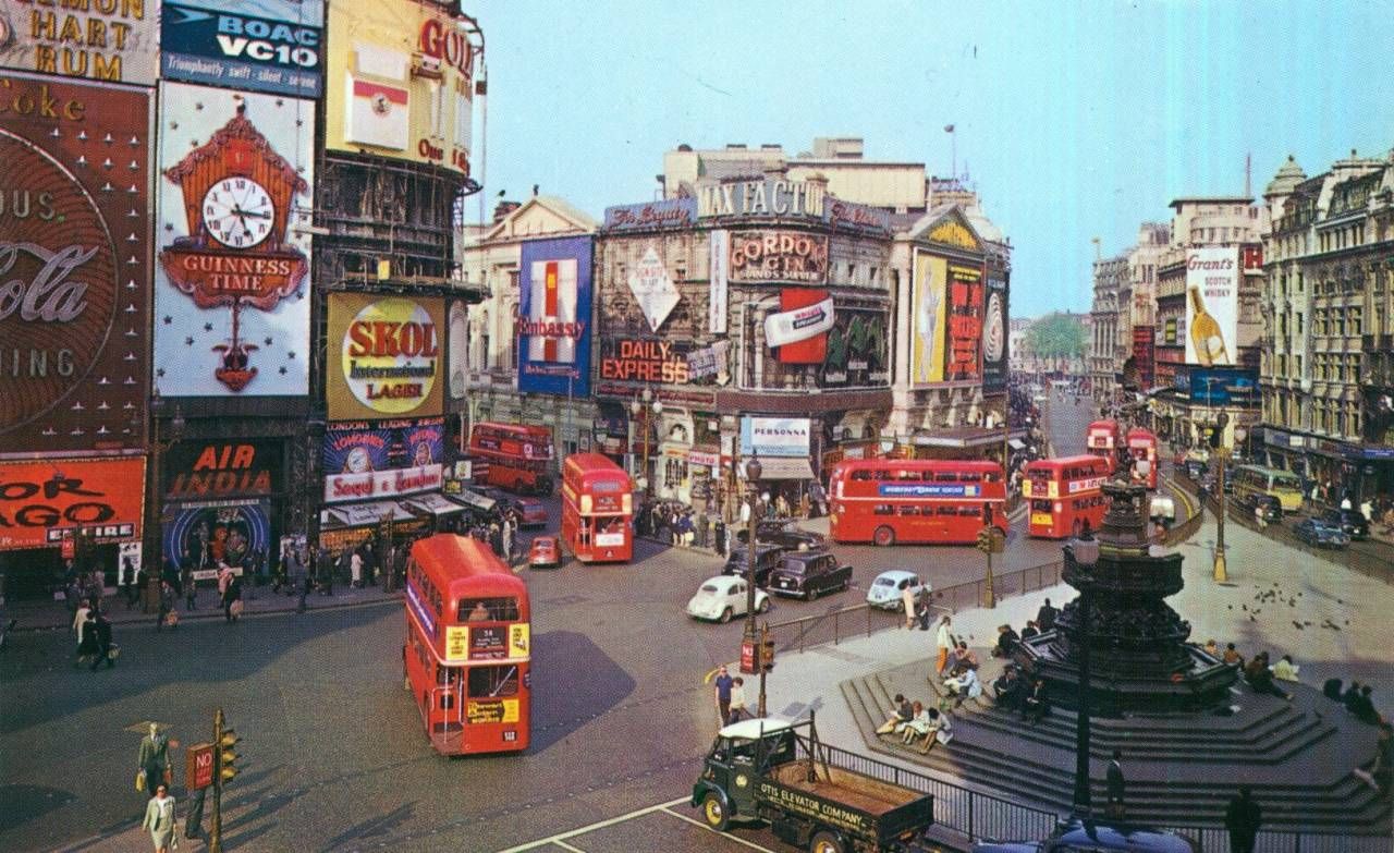 Years of Amazing Piccadilly Circus Photo. Piccadilly circus, London landmarks, London picture