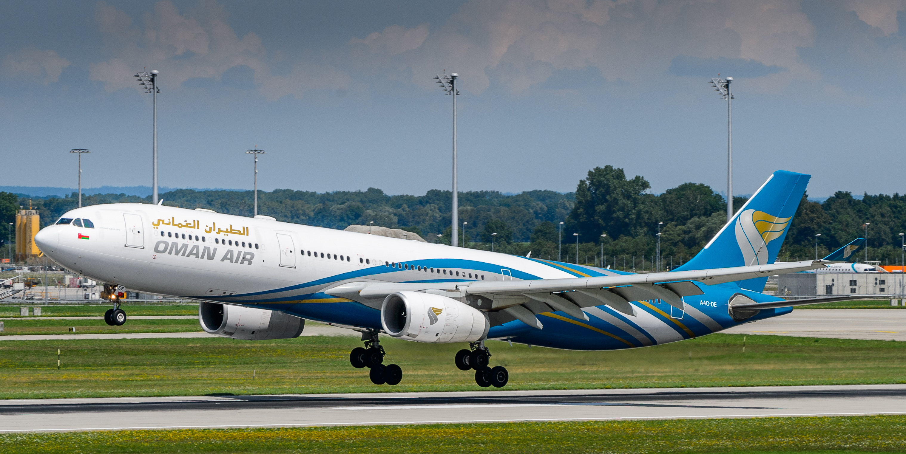 Airbus A 330 Oman Air A40