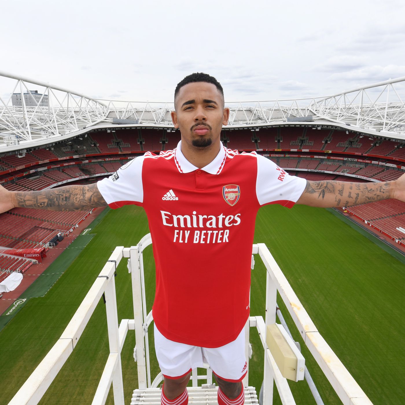 Arsenal announce Gabriel Jesus transfer and signing from Manchester City Short Fuse