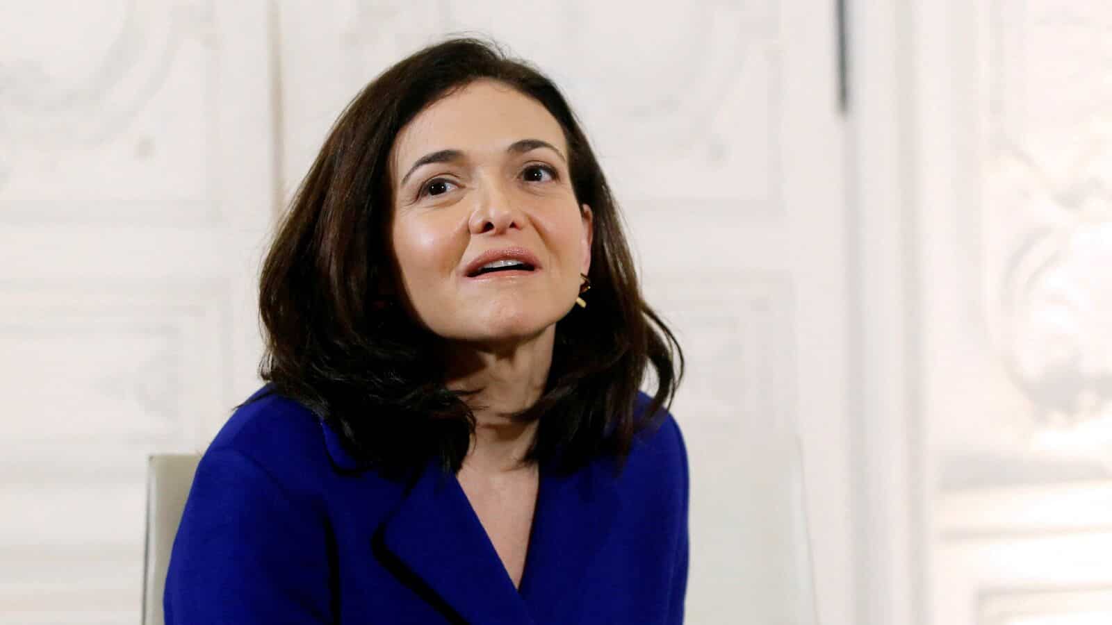 Sheryl Sandberg, No. 2 executive at Facebook, steps down