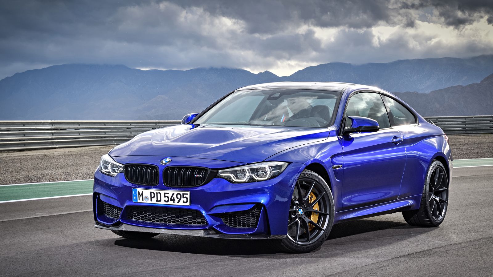 BMW M4 CS essentials: Just the fast, ma'am