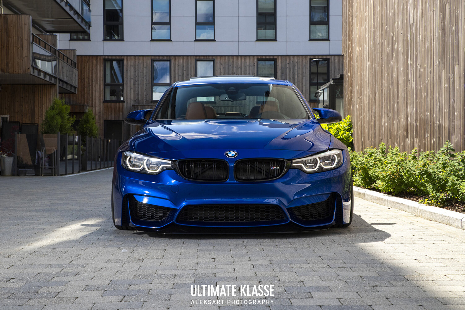 BMW m4 San Marino Blue