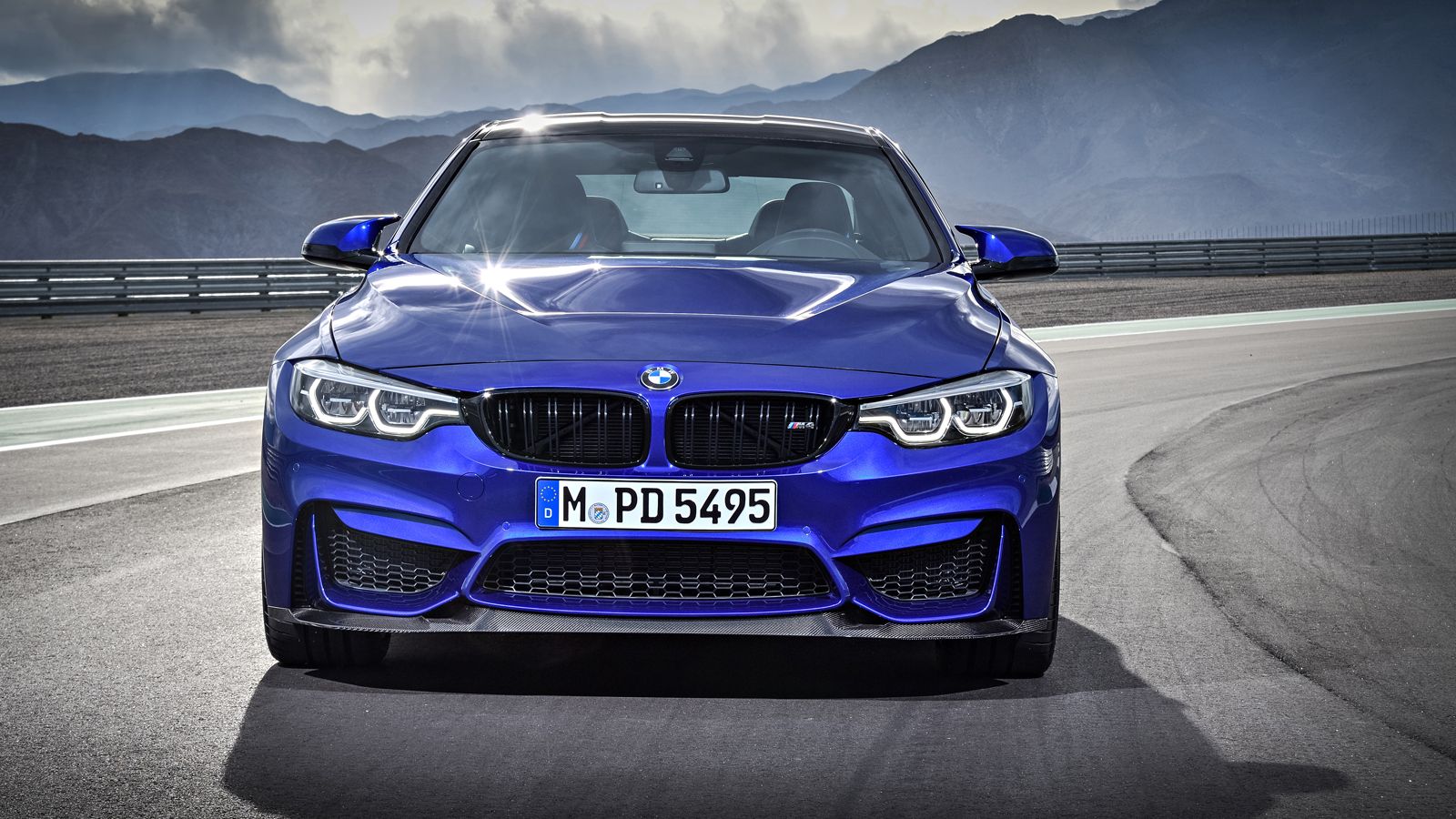 BMW M4 CS essentials: Just the fast, ma'am