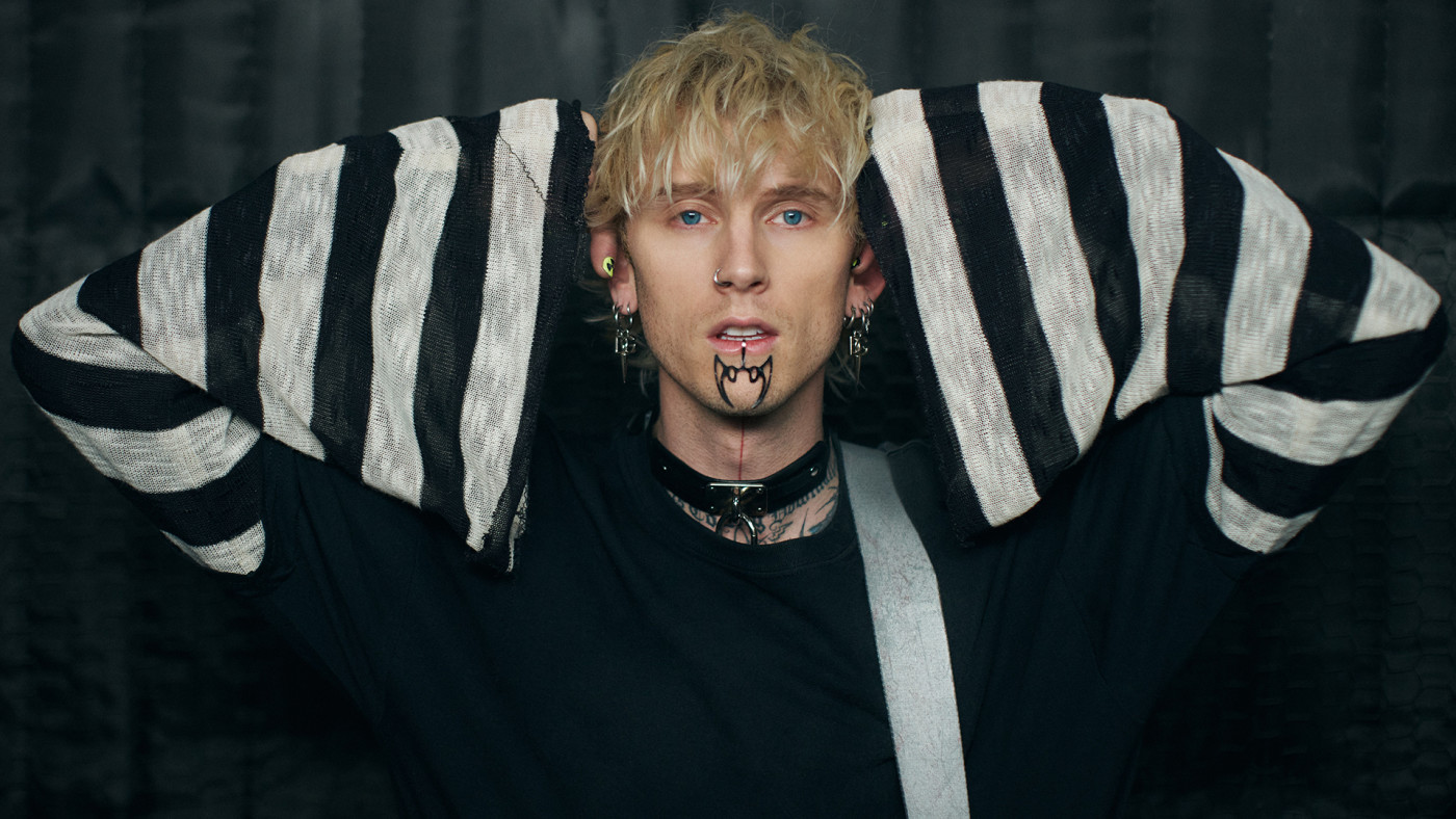 MGK Reveals 'Mainstream Sellout' Tracklist and Guests