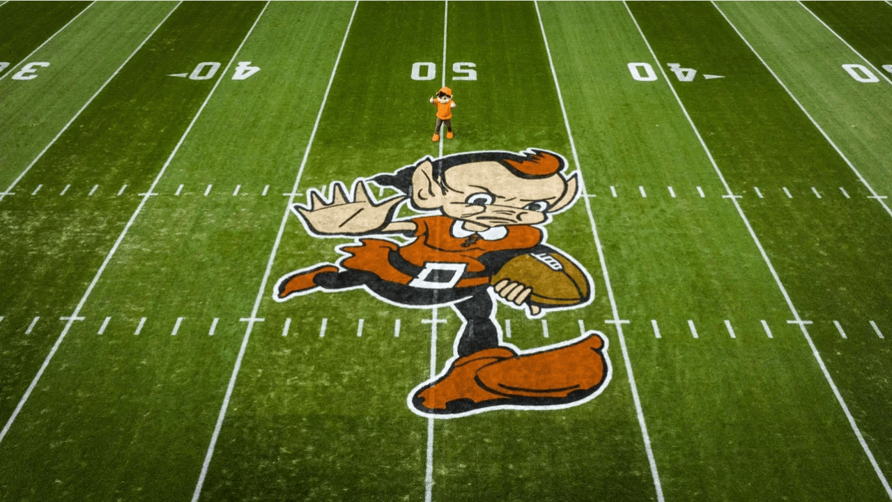 Elf Off The Shelf: Browns Bring Back Brownie TV. Indianapolis News