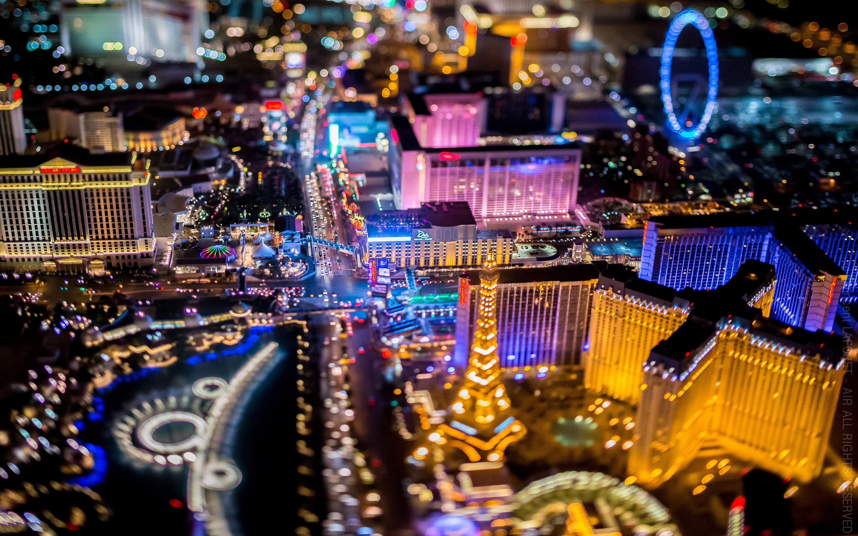 Las Vegas Nevada Downtown Night Photography From Helicopters Desktop Wallpaper HD 3000×1875 K #wallpaper #hdwal. Las vegas resorts, Las vegas, Night photography