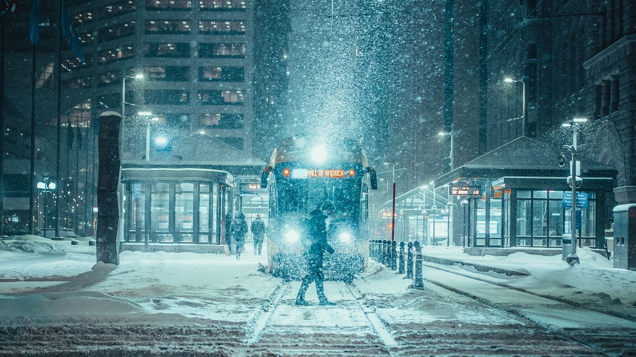 Wallpaper snowfall, night, city, transport, winter hd, picture, image