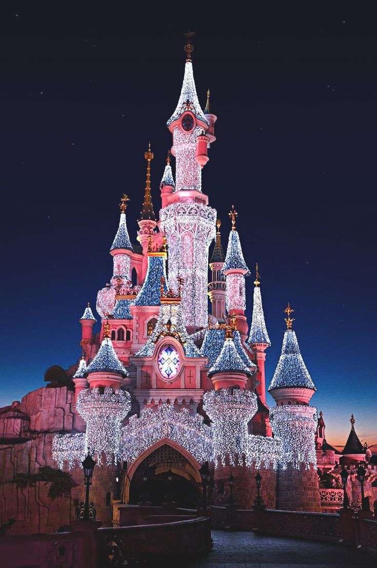 Disney at night <3. Disney wallpaper, Disney princess wallpaper, Cute disney wallpaper