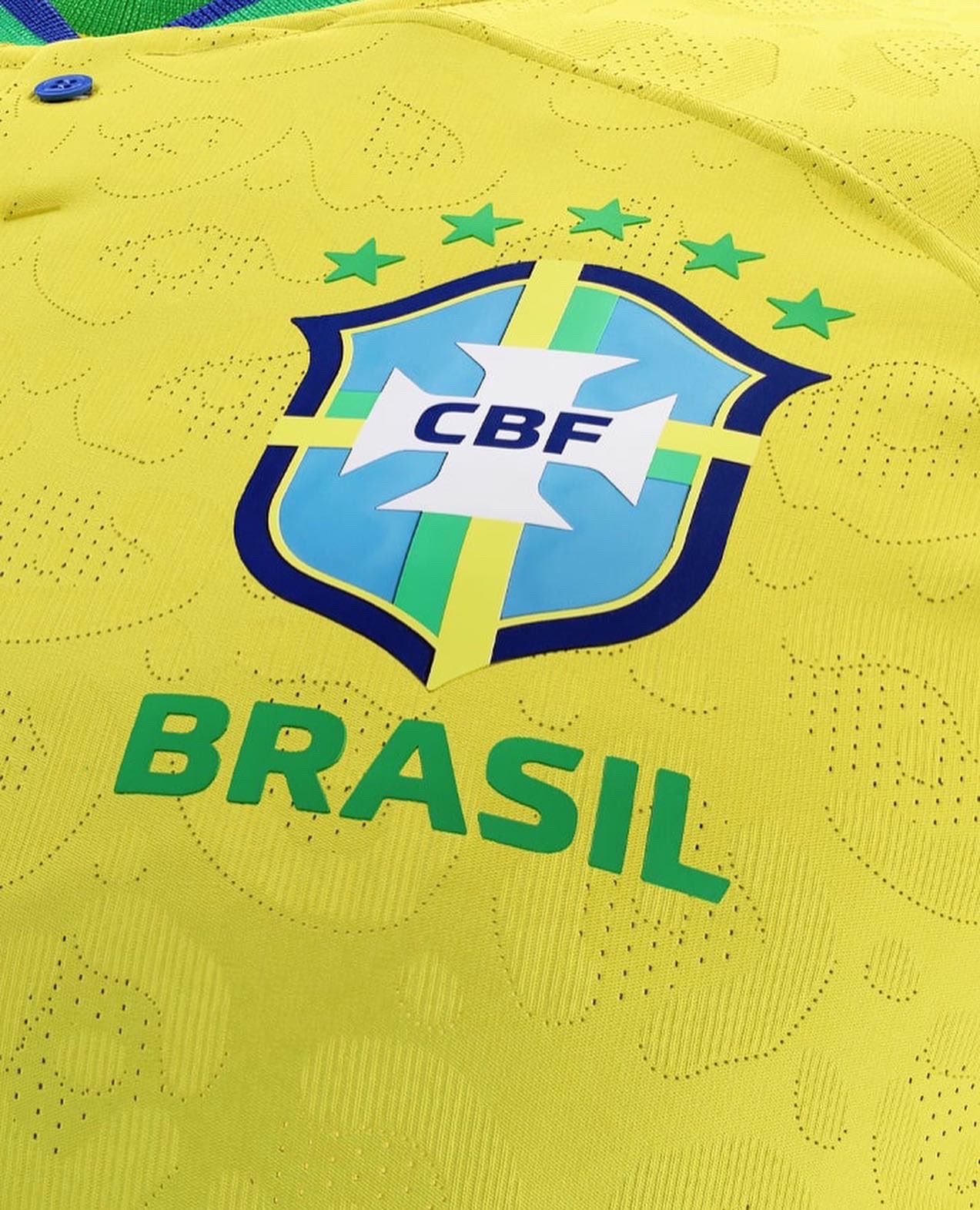 classicshirtsZA have launched their 2022 World Cup jersey's which are inspired by a Jaguar's pattern. We love it. What do you think?