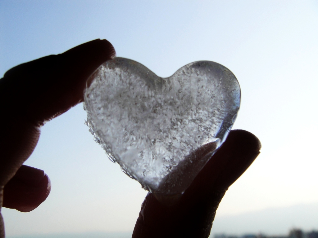 Frozen Heart Wallpapers Wallpaper Cave