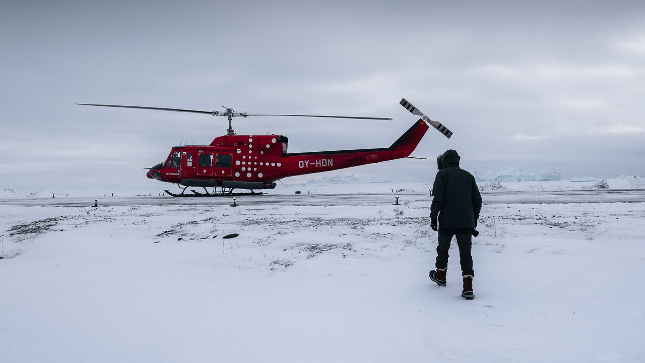 Wallpaper helicopter, man, snow, winter hd, picture, image