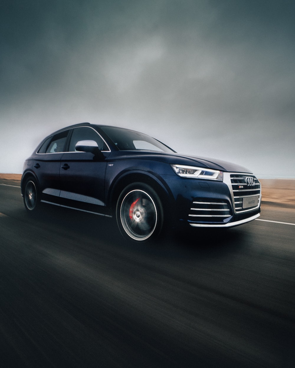 Audi Q7 Picture. Download Free Image