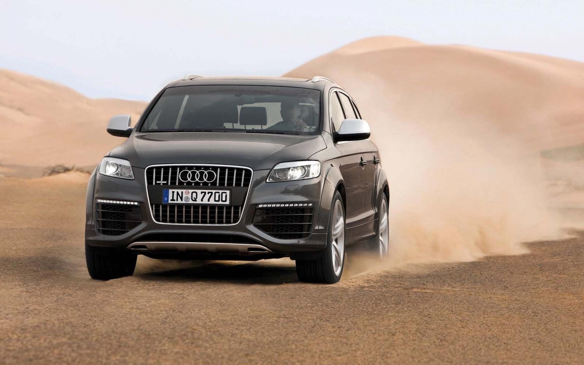 Audi Q7 Wallpaper