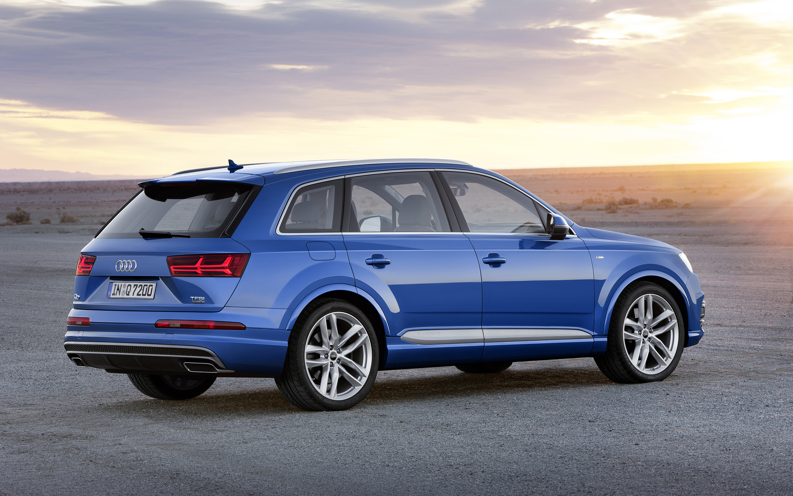 Audi Q7 Wallpaper