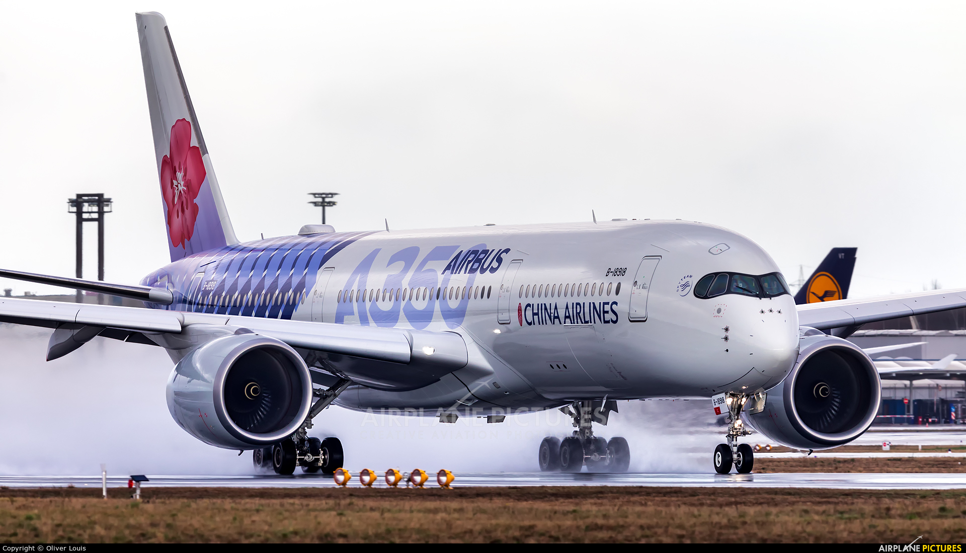 B 18918 Airlines Airbus A350 900 At Frankfurt. Photo ID 1147964