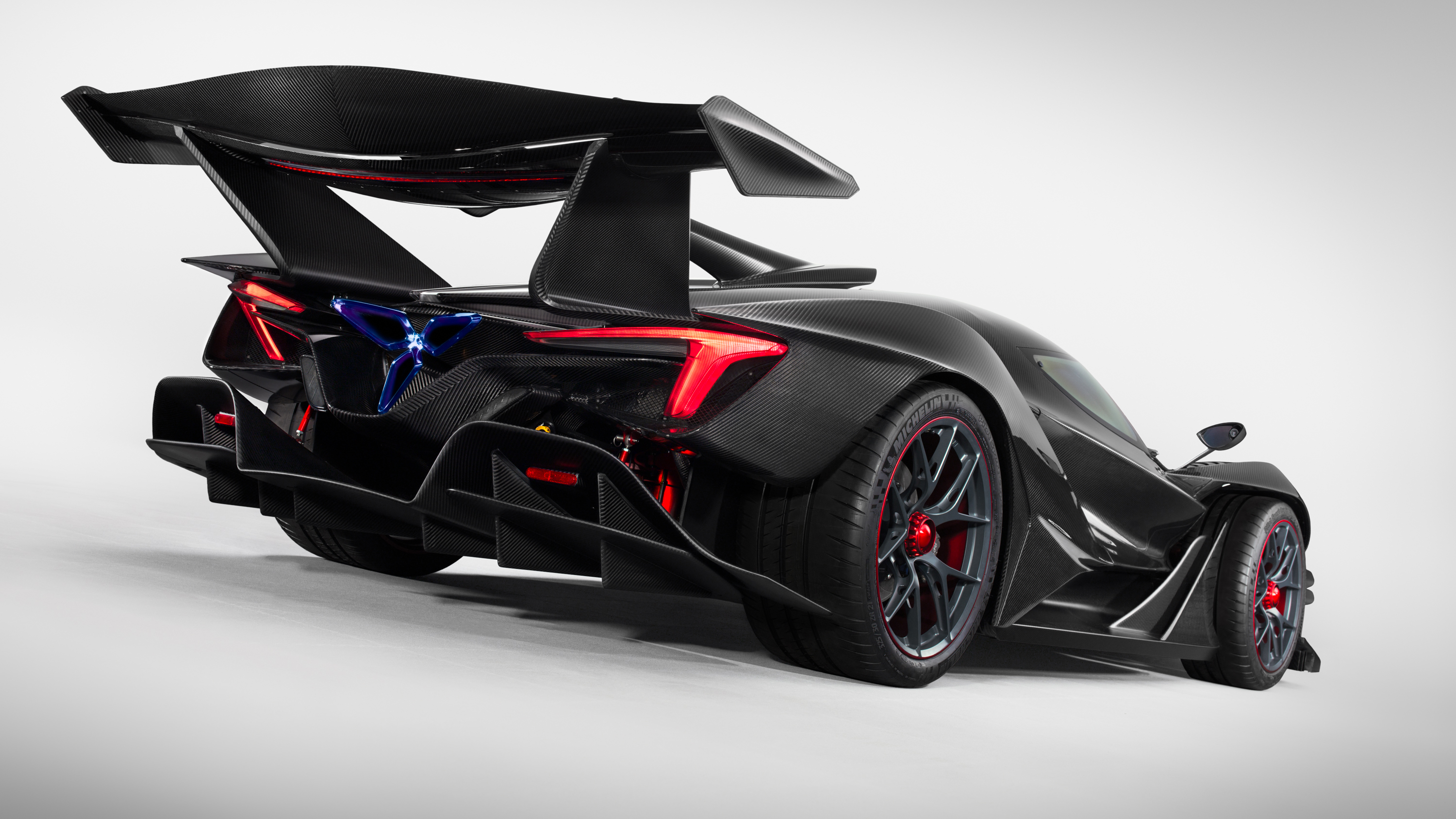 The Apollo Intensa Emozione is a lunatic 769bhp V12 track toy