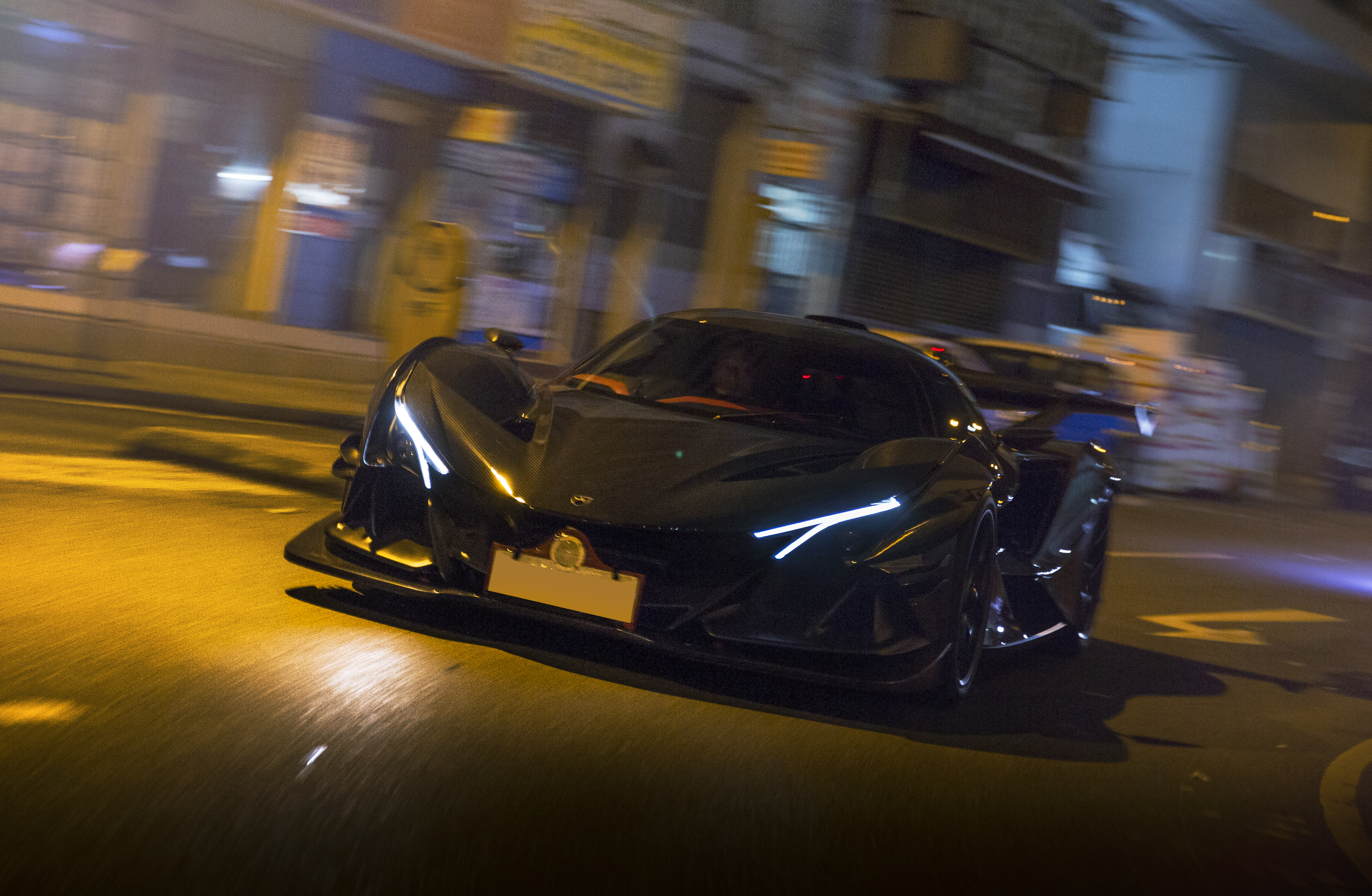Apollo Intensa Emozione tests on public roads