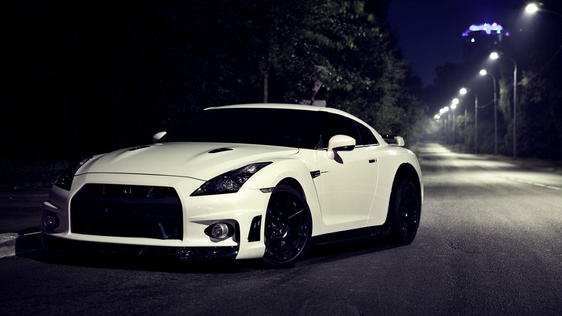 Nissan GTR R35 HD Wallpaper