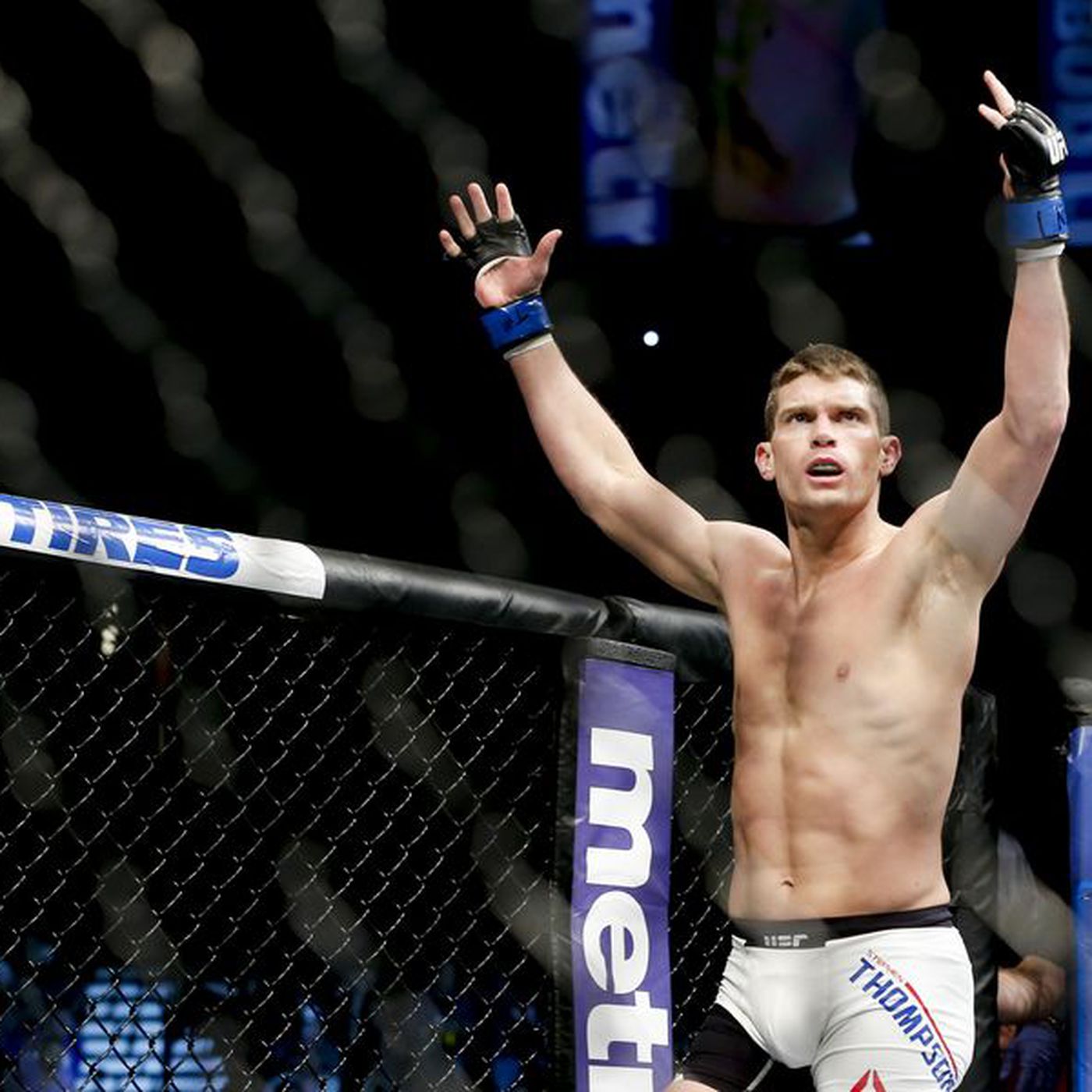 Томпсон канал. Томпсон боец UFC. Стивен Томпсон фото. Вандербой.