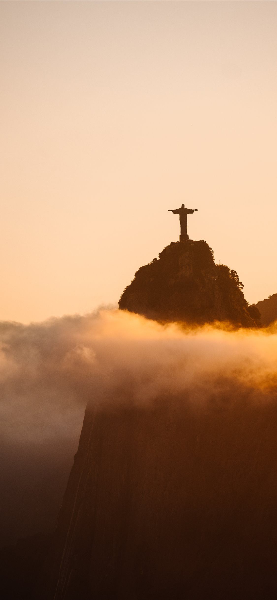 Crucifix statue #nature #light #sky #cross #sunset #RiodeJaneiro #brazil #iPhoneXWallpaper. Cross wallpaper, Jesus cross wallpaper, Jesus wallpaper