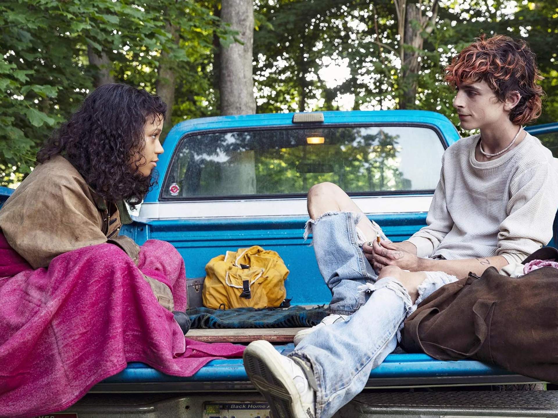 Timothée Chalamet Starring Cannibal Romance 'Bones And All' Now Has A Gloriously Bloody Full