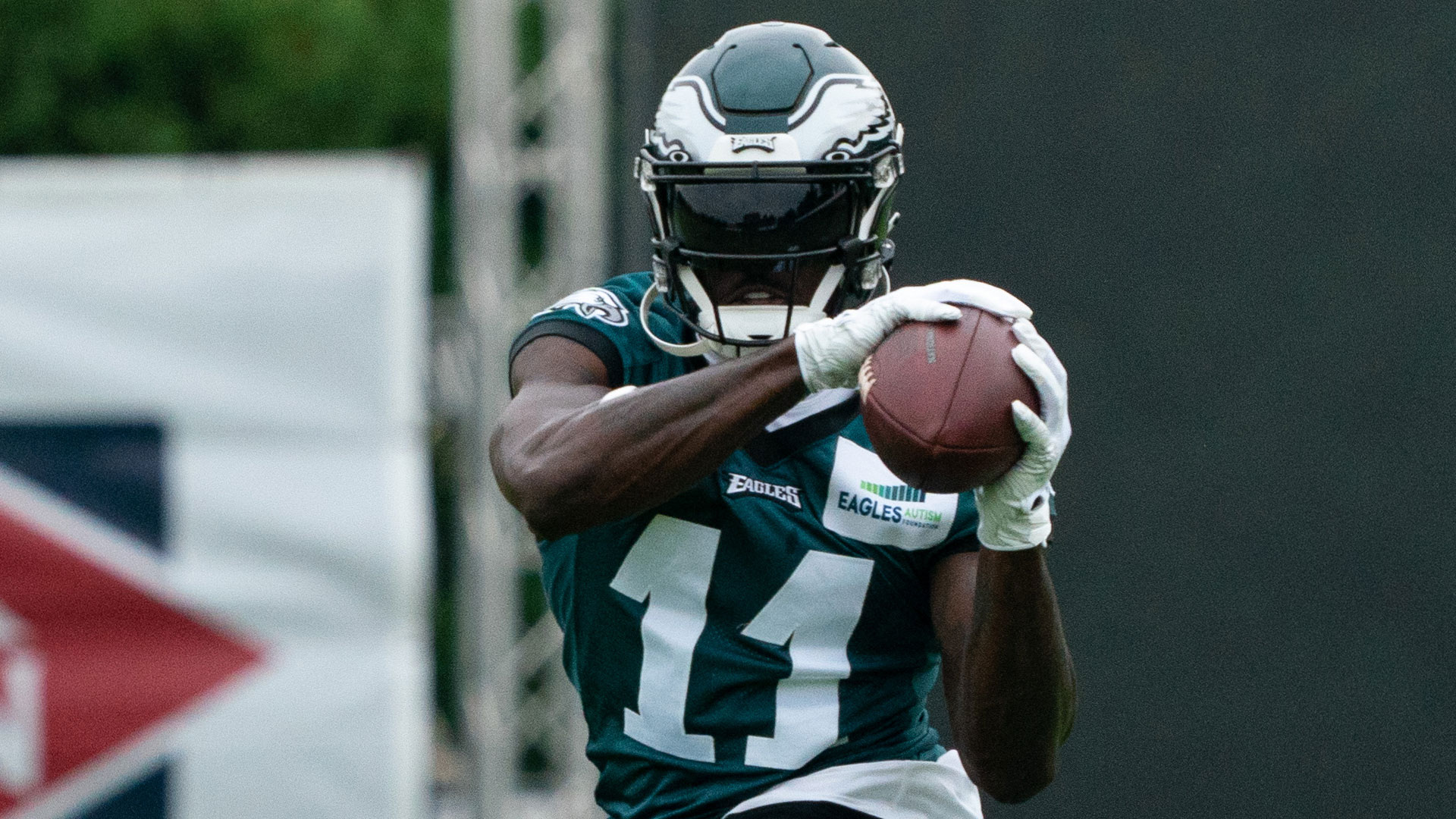 Eagles AJ Brown throws shade at Titans wide receivers in threeword  deleted tweet  Sporting News