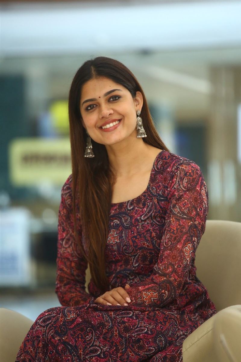 Actress Asha Bhat Image Ori Devuda Success Meet