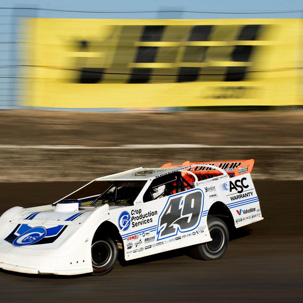 Photos: Late Model Drivers Take On The Go 50