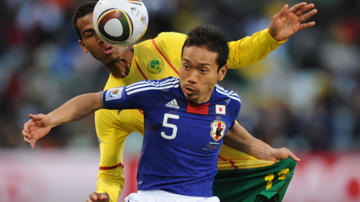 Inter sign Nagatomo