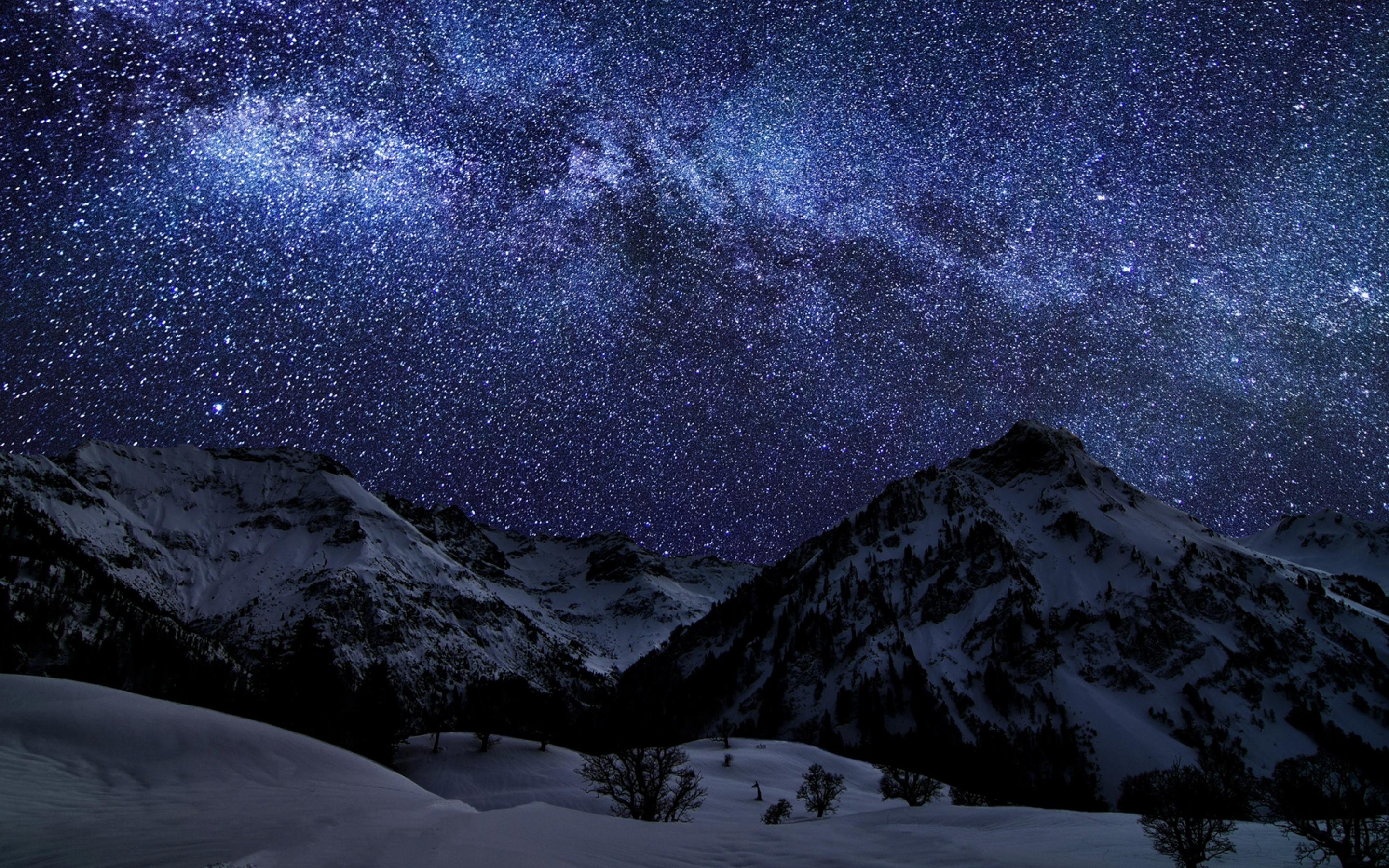 A winter night with many stars