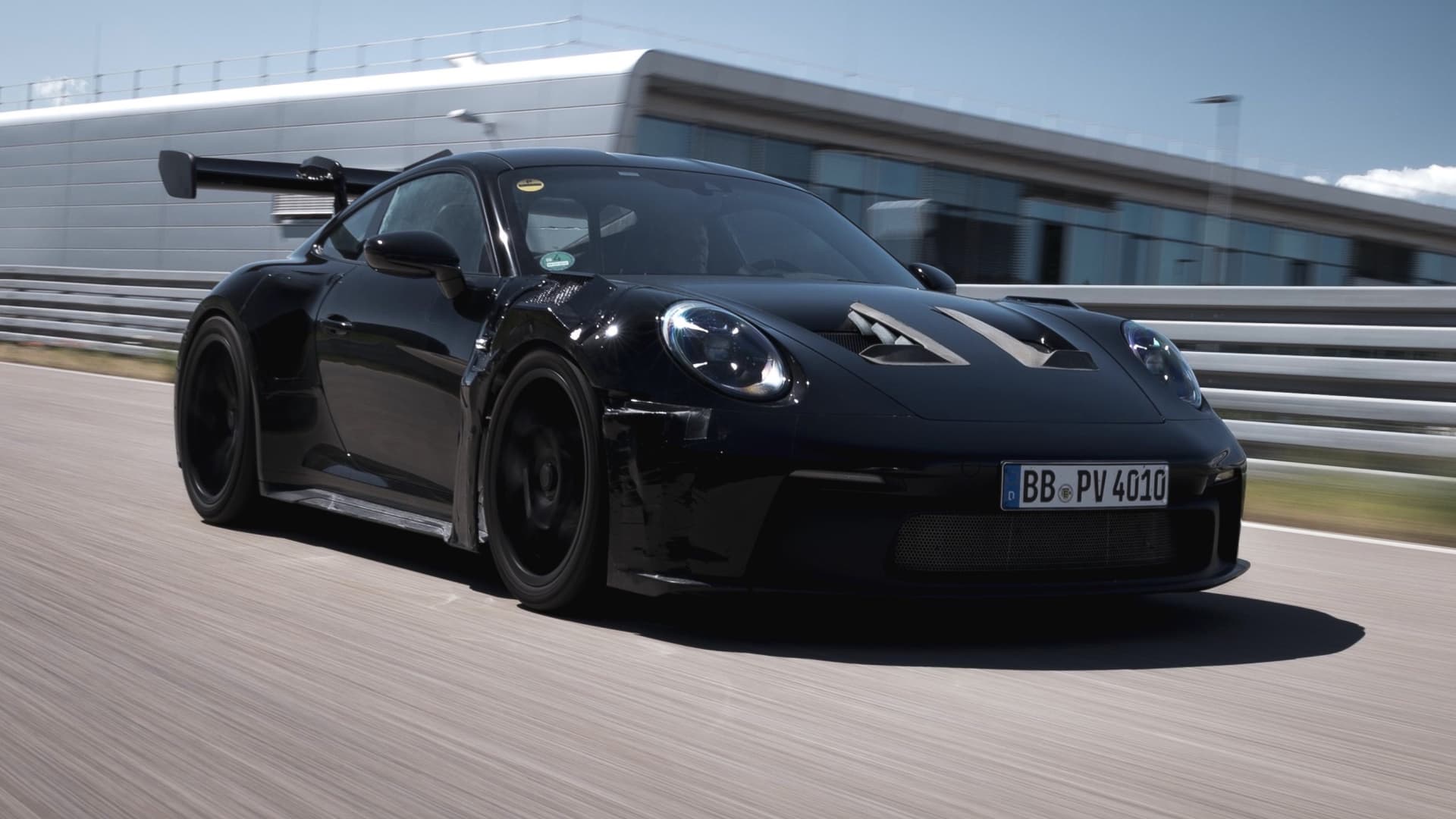 2023 Porsche 911 GT3 RS to debut next month, may lose power advantage