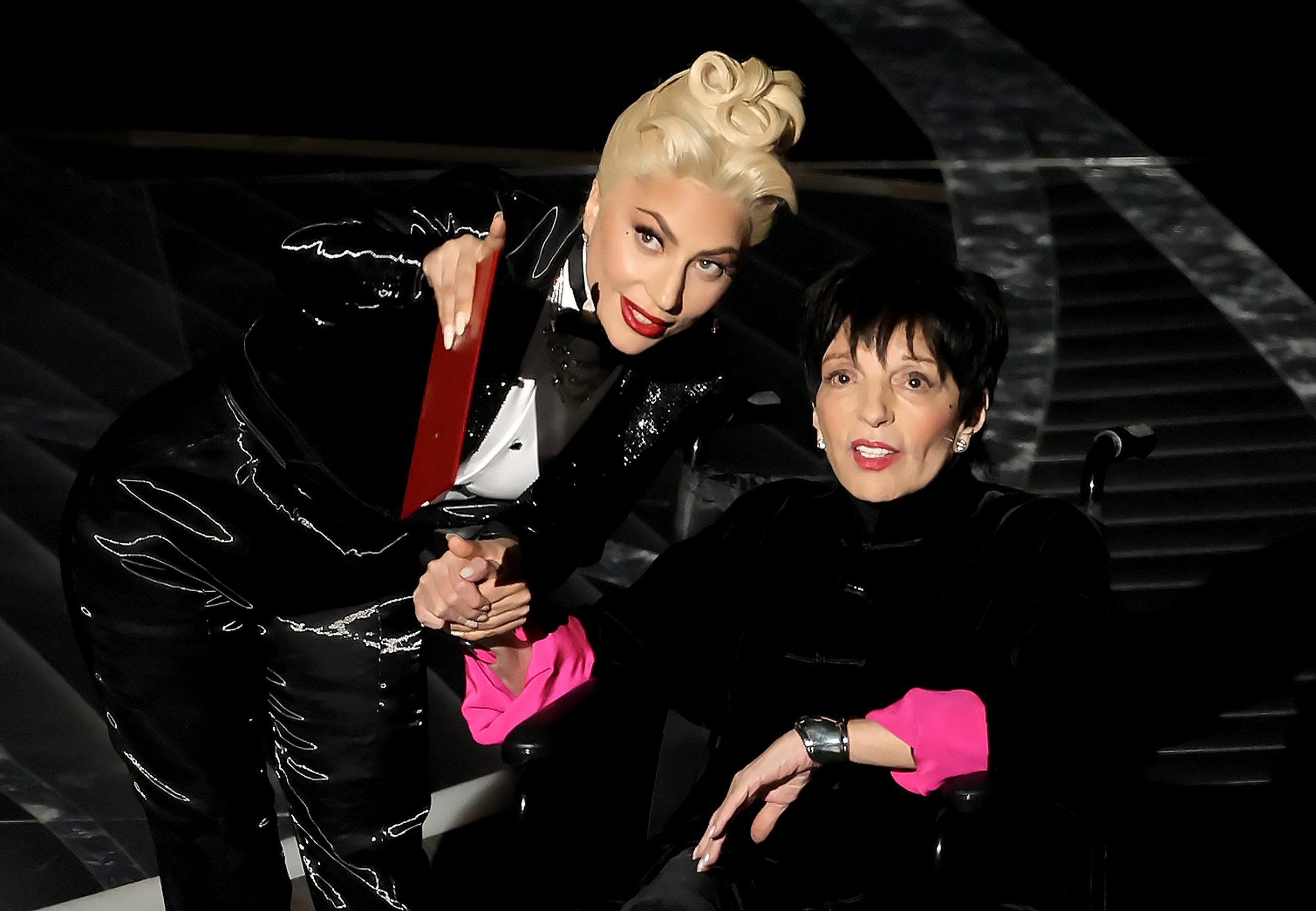Lady Gaga Helped Liza Minnelli At The 2022 Oscars As They Presented Best Picture