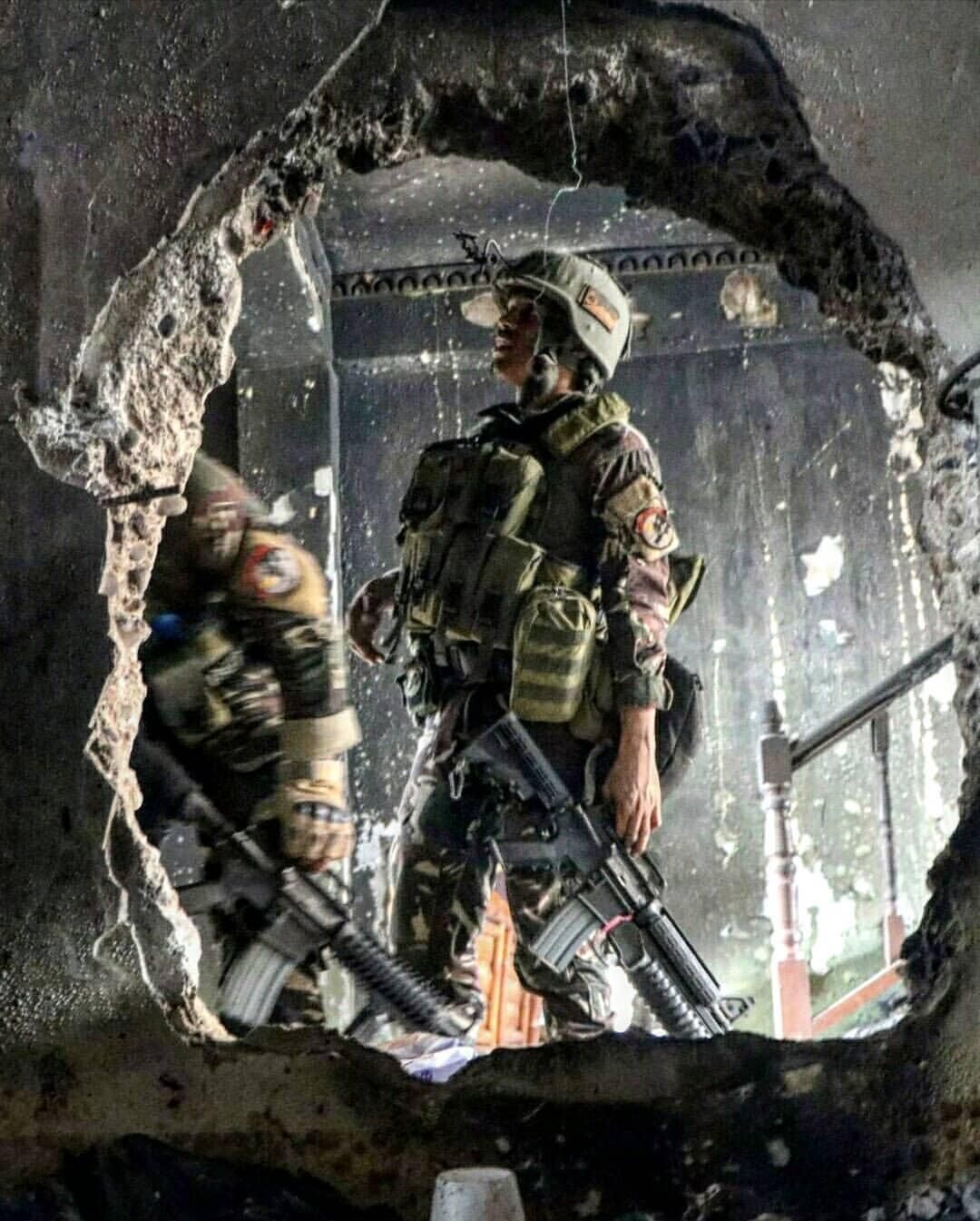 Philippine Scout Rangers in the ruins of Marawi [1080x1345]. Ranger, Scout, Philippine