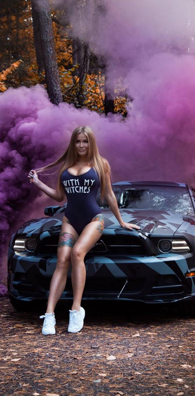 Car e Girl wallpaper