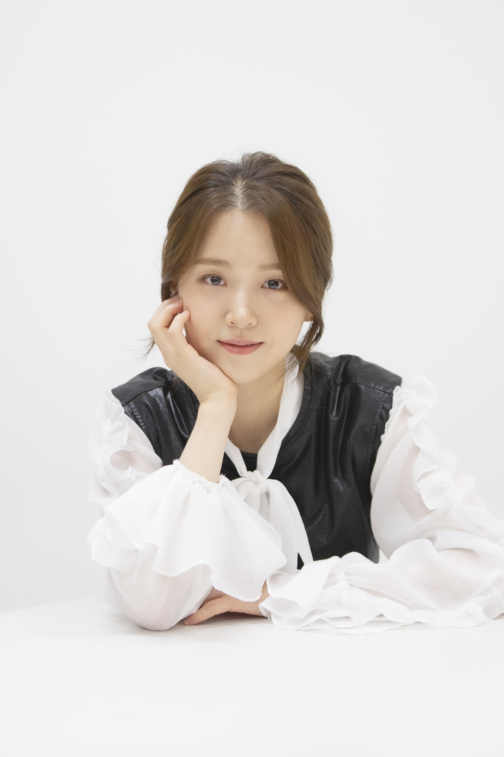 Kim Ji Eun Talks About Working With Namgoong Min On “The Veil, ” Her Upcoming Drama With Lee Joon Gi, And More